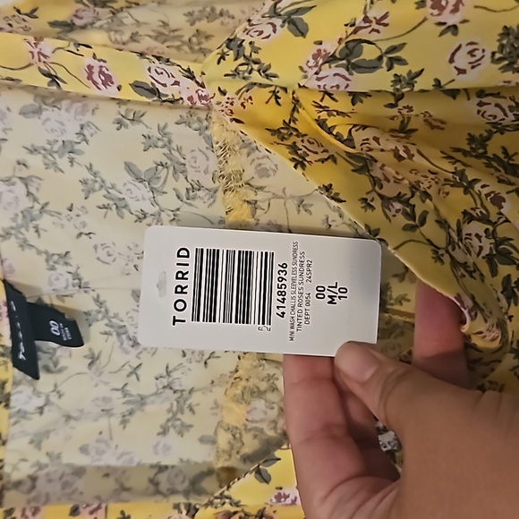 Yellow Torrid Sundress - Picture 4 of 4